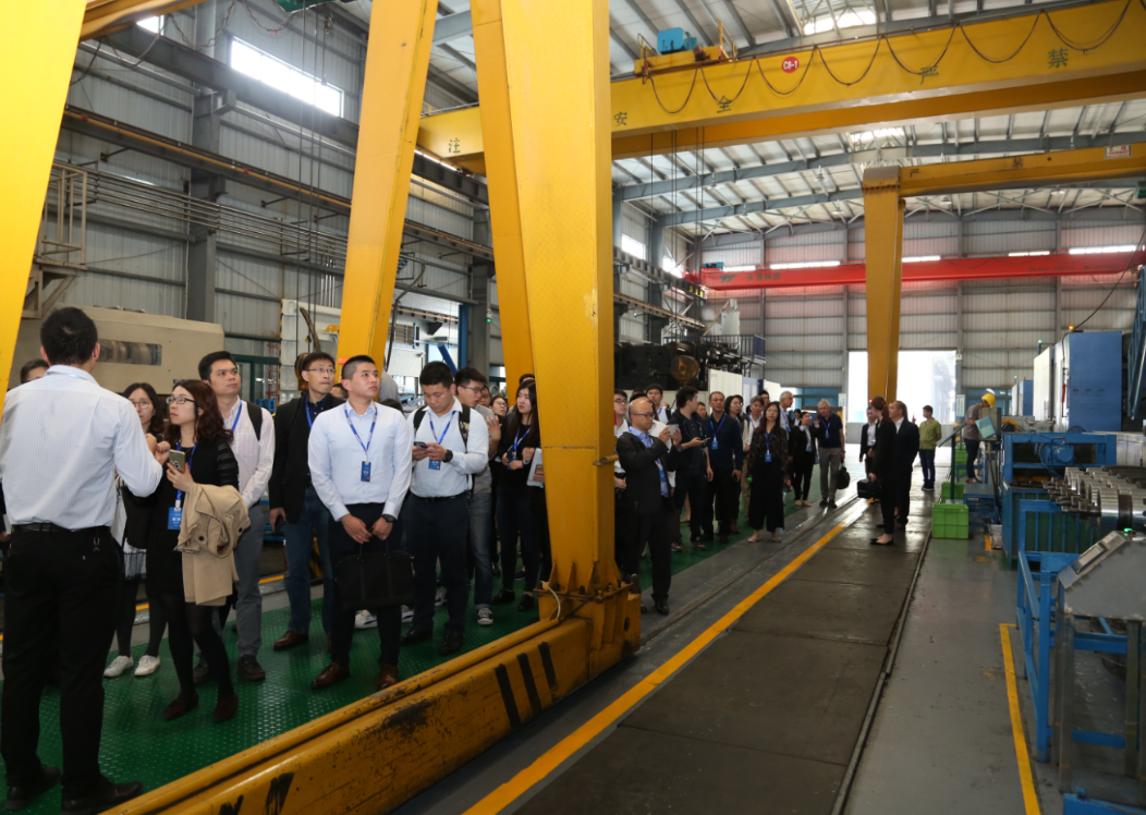 参观管材管件生产车间 参观管材管件生产车间