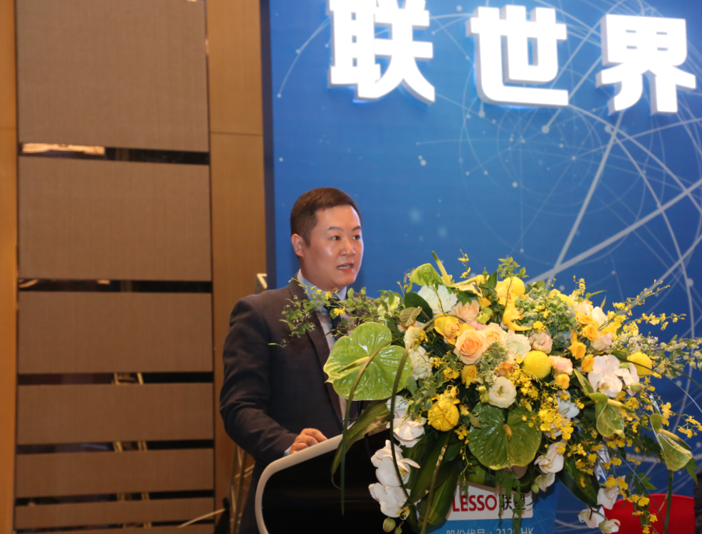 联塑集团财务总监进行业务推介 联塑集团财务总监进行业务推介