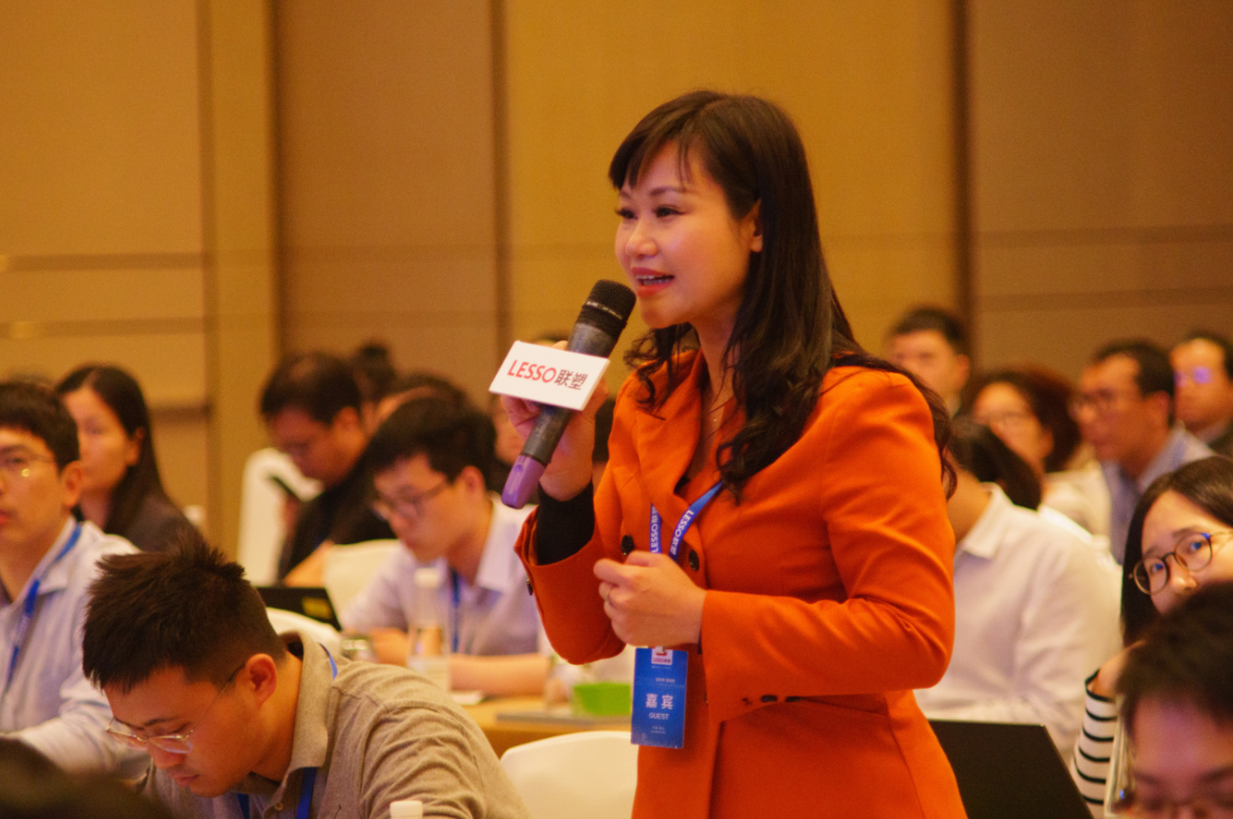 集团管理层与投资者交流 集团管理层与投资者交流